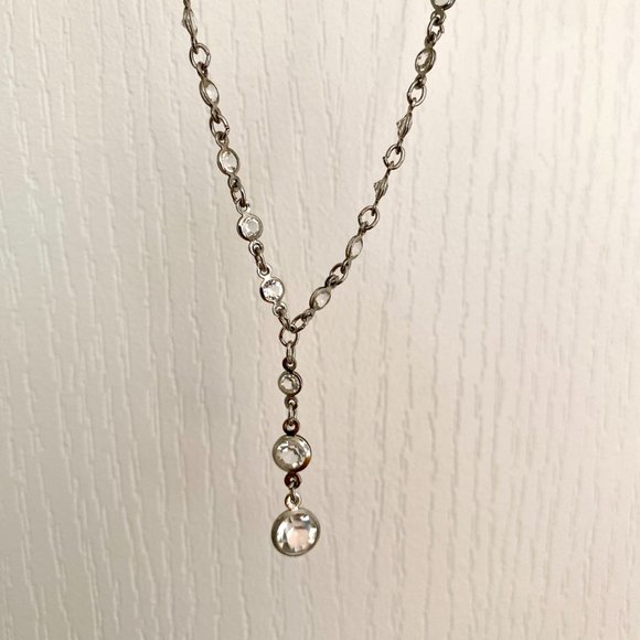 Vintage Silver Tone Necklace with Transparent Bead Detail - Picture 5 of 7